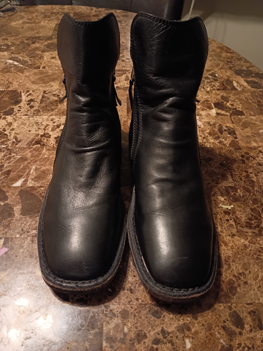 MOMA Classic Mens  Black Leather Chelsea Boots